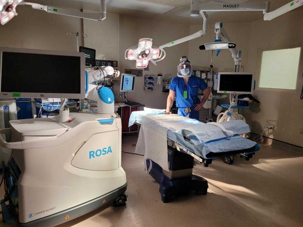 Advancing Joint Replacement Care with Leading-Edge ROSA Robotic Technology
